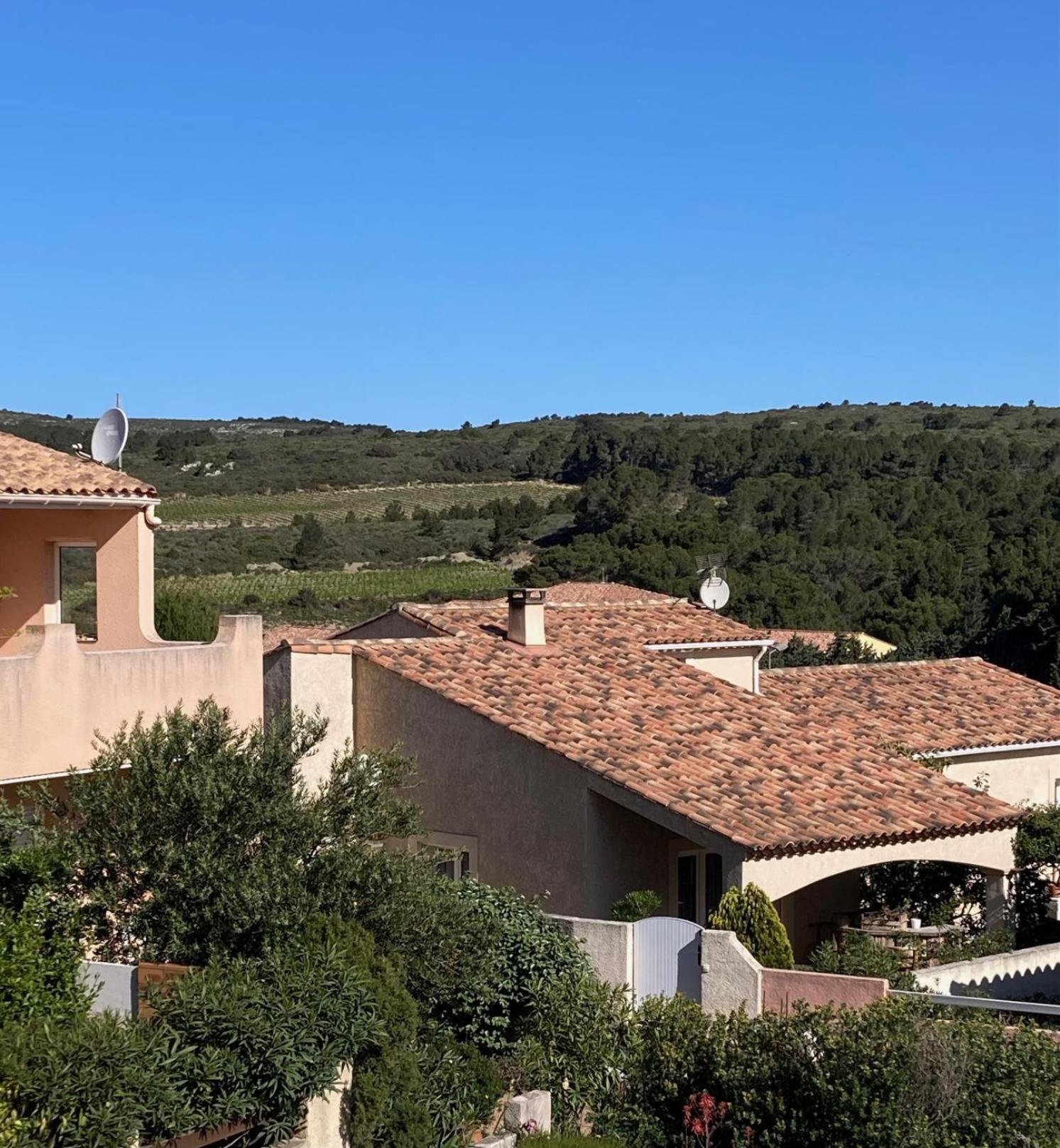 Stylish Studio Close To Beach In Residence With Pool Narbonne Exterior photo